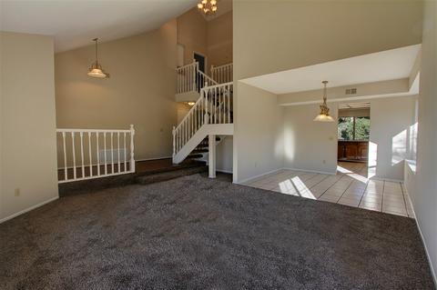 2095 Monaco Ct, El Cajon, CA 92019 photo 4