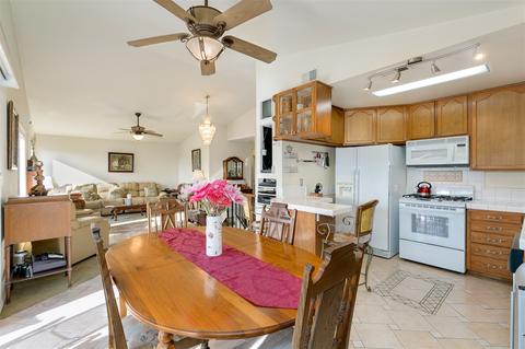 1651 Madrone Gln, Escondido, CA 92027 photo 6