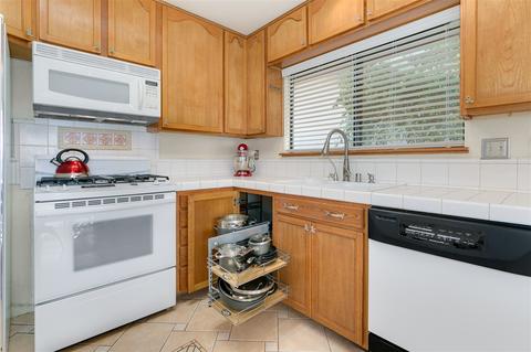 1651 Madrone Gln, Escondido, CA 92027 photo 9