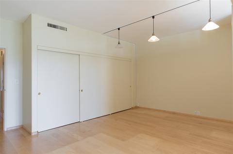 1001 NW Genter #3D, La Jolla, CA 92037 photo 1
