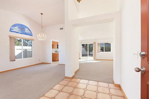 714 Rivertree Dr, Oceanside, CA 92058 photo 2