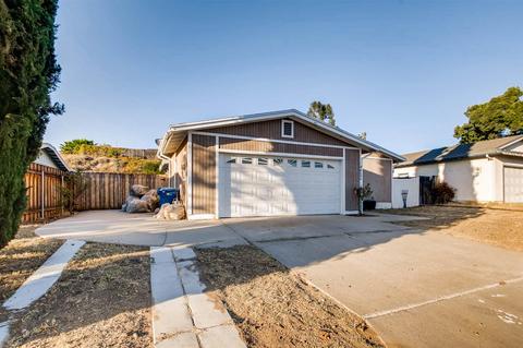 8606 Carlton Oaks Dr, Santee, CA 92071 photo 3