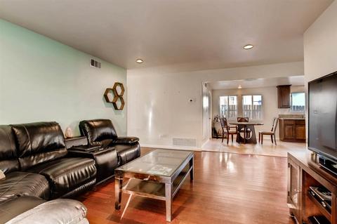 8606 Carlton Oaks Dr, Santee, CA 92071 photo 7