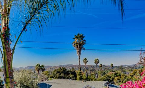 450 Chestnut Ln, Escondido, CA 92025 photo 4