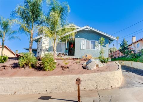 450 Chestnut Ln, Escondido, CA 92025 photo 2