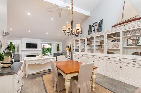 5676 Caminito Isla, La Jolla, CA 92037 photo 6