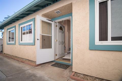 9652 Seth Ln, Santee, CA 92071 photo 2