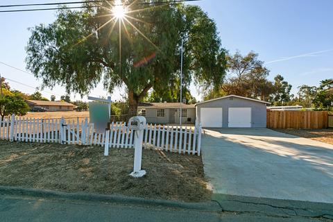 1523 Monte Mar Rd, Vista, CA 92084 photo 3