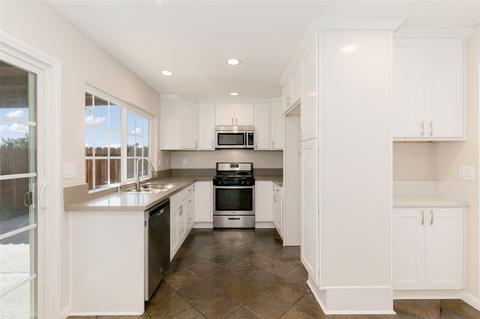 159 Calle Querido, San Marcos, CA 92069 photo 8
