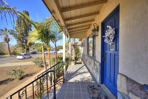 1938 Stewart St, Oceanside, CA 92054 photo 3