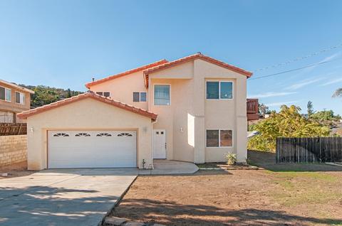 8774 Gardena Rd, Lakeside, CA 92040 photo 2