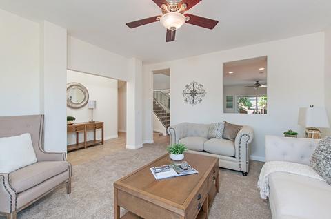 8774 Gardena Rd, Lakeside, CA 92040 photo 3