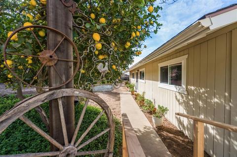 1816 Cedar St, Ramona, CA 92065 photo 2