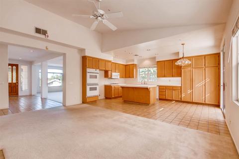 1912 Cresthaven Dr, Vista, CA 92084 photo 10