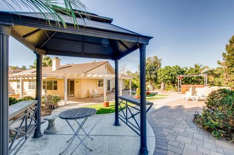 1912 Cresthaven Dr, Vista, CA 92084 photo 23