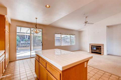 1912 Cresthaven Dr, Vista, CA 92084 photo 9