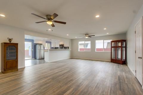 8447 Carlton Oaks Dr, Santee, CA 92071 photo 3