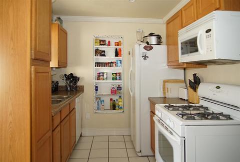 8635 Fiona Way, Santee, CA 92071 photo 17