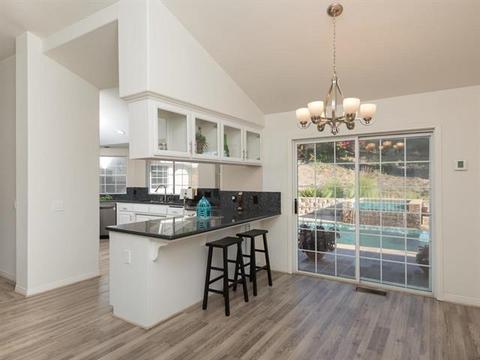 122 Pamela Dr, Fallbrook, CA 92028 photo 4
