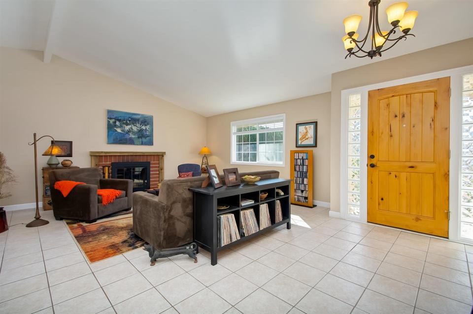  4310 La Portalada Dr, Carlsbad, CA 92010 photo 4
