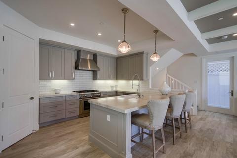 708 E Ave, Coronado, CA 92118 photo 8