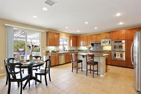 2413 Pine Valley Gln, Escondido, CA 92026 photo 7