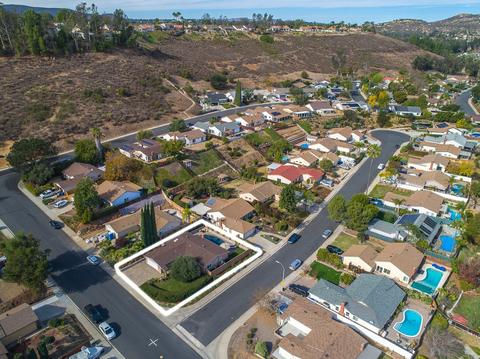 13242 Olive Grove Dr, Poway, CA 92064 photo 5