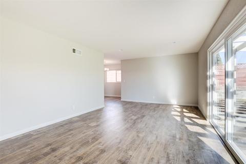 3124 Jacqueline Ln, Oceanside, CA 92056 photo 3