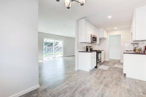3124 Jacqueline Ln, Oceanside, CA 92056 photo 5