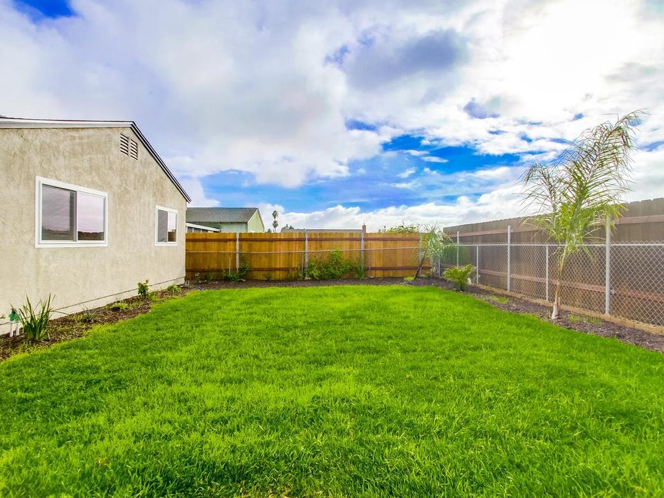  1090 Piccard Ave, San Diego, CA 92154 photo 3