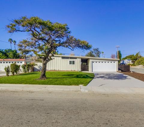 195 E Naples St, Chula Vista, CA 91911 photo 2