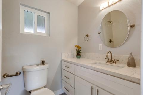 195 E Naples St, Chula Vista, CA 91911 photo 14