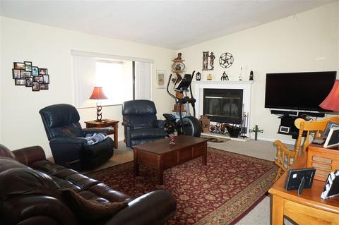 13141 Lakeshore Dr, Lakeside, CA 92040 photo 4