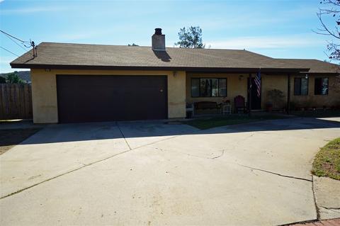13141 Lakeshore Dr, Lakeside, CA 92040 photo 1
