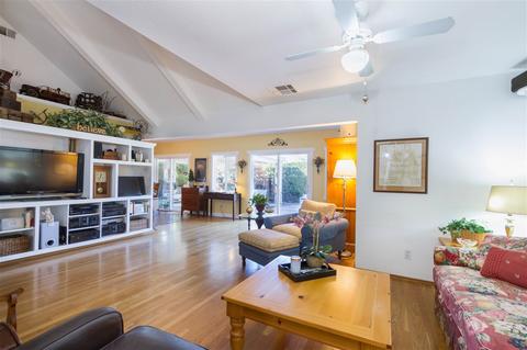 1340 Kent Ave, Escondido, CA 92027 photo 9