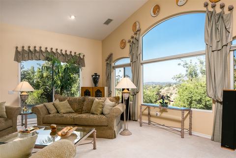 1121 Laura Ln, Escondido, CA 92025 photo 7