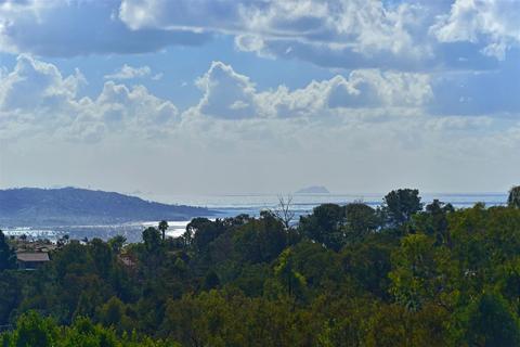 2102 Merida Ct, La Jolla, CA 92037 photo 10