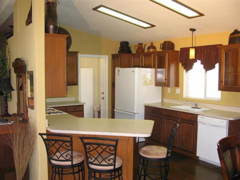 237 Bluebird Ln, Oceanside, CA 92057 photo 2