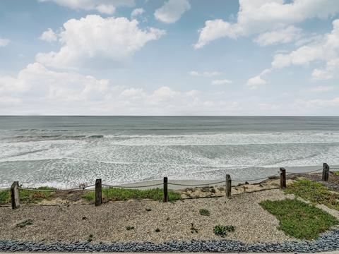 441 S Sierra Ave #204, Solana Beach, CA 92075 photo 2