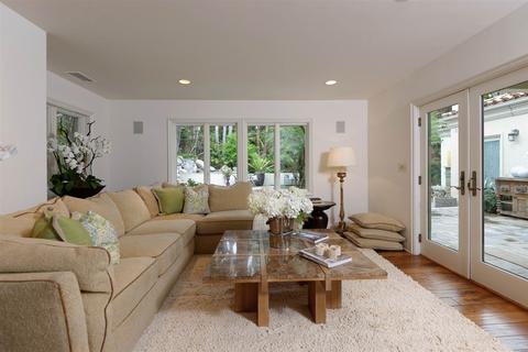Undisclosed, La Jolla, CA 92037 photo 19