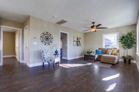 8465 Lemon Ave, La Mesa, CA 91941 photo 3