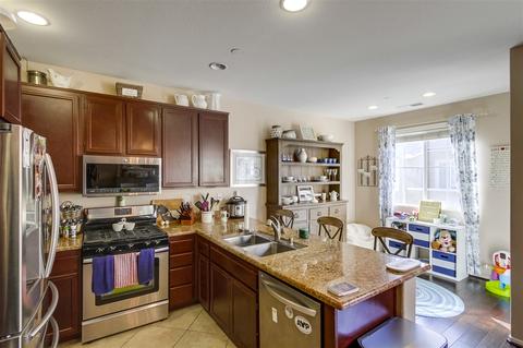 10175 Little Leaf Ln, Santee, CA 92071 photo 6