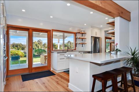 Undisclosed, Solana Beach, CA 92075 photo 9