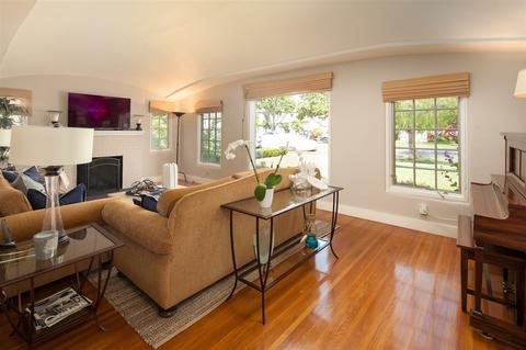 566 B Ave, Coronado, CA 92118 photo 6
