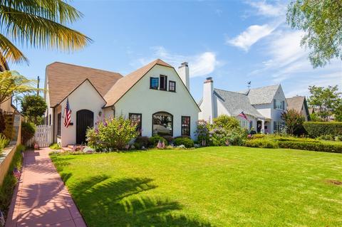566 B Ave, Coronado, CA 92118 photo 2
