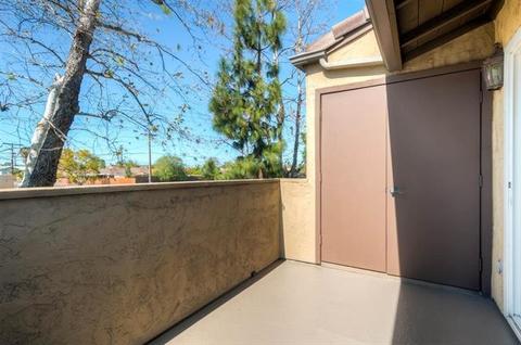5004 Los Morros Way #4, Oceanside, CA 92057 photo 12