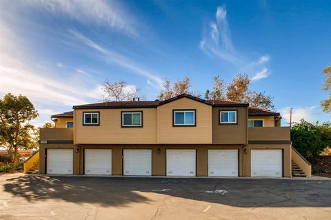 5004 Los Morros Way #4, Oceanside, CA 92057 photo 1