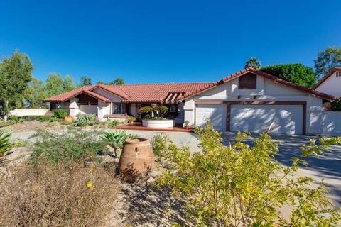 1375 Stoneridge, Escondido, CA 92029 photo 2