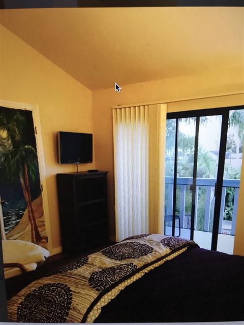 345 Pine Ave, Carlsbad, CA 92008 photo 4