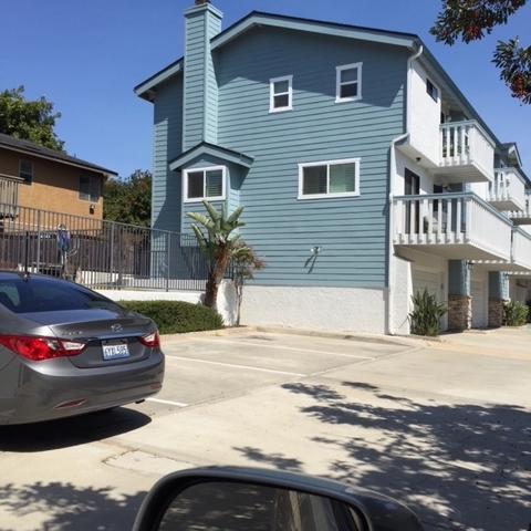 345 Pine Ave, Carlsbad, CA 92008 photo 1